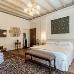 ベッド・アンド・ブレックファスト Foresteria Di Palazzo Radici 4*