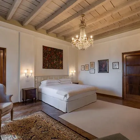 Foresteria Di Palazzo Radici *