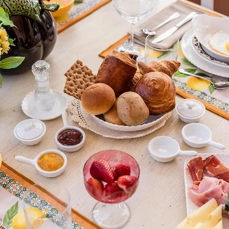 Foresteria Di Palazzo Radici 4*