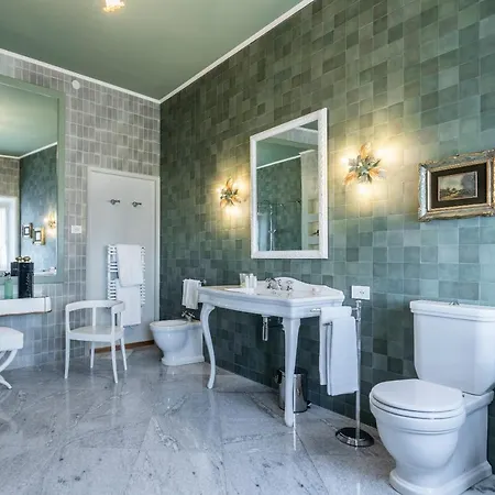 Foresteria Di Palazzo Radici 베르가모