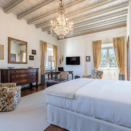 Foresteria Di Palazzo Radici B&B 4*