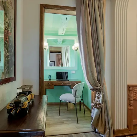 Foresteria Di Palazzo Radici 4*