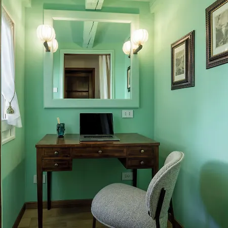Bed & Breakfast Foresteria Di Palazzo Radici 4*