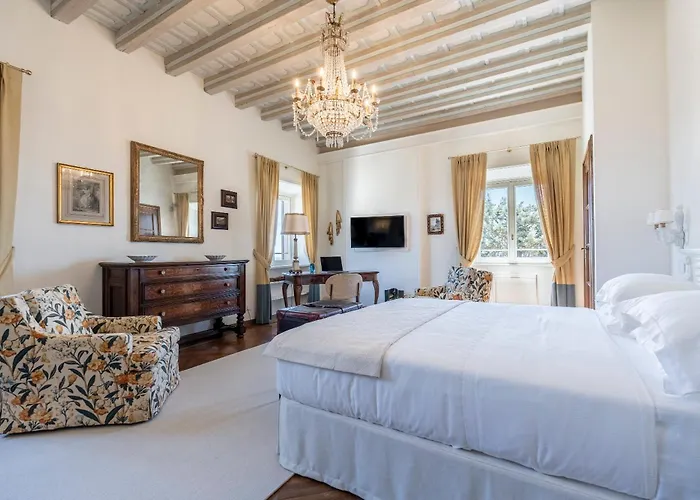 Foresteria Di Palazzo Radici Bed & Breakfast 4*